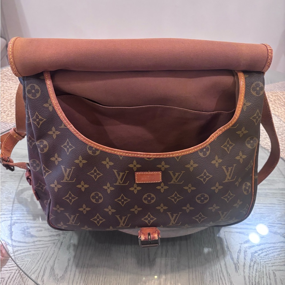 Louis Vuitton Saumur 35 & COA - Picture 9 of 16